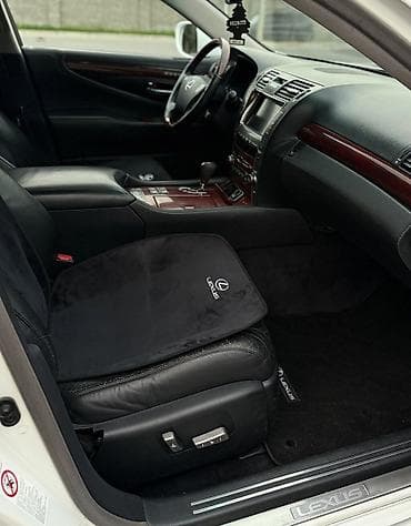 задний стоп миленум: Lexus LS: 2006 г., 4.6 л, Автомат, Бензин, Седан — 10