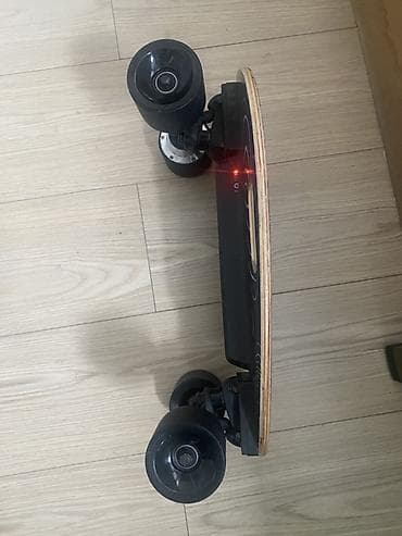 sk 8: Электрический мини-скейтборд (круизер) с пультом ДУ от DNA Skate — 4