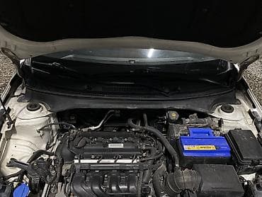 mazda cronos: Седан, бензиновый двигатель под капотом (рядная «четвёрка» с — 1