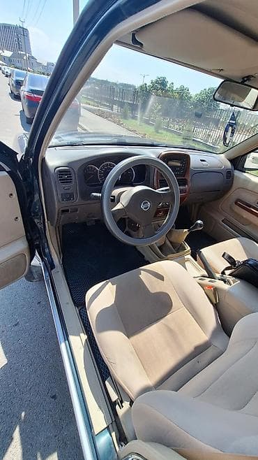 4: Nissan NP300: 2015 г., 2.4 л, Механика, Бензин, Пикап — 9