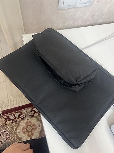 чехлы бу: Чехол-сумка для ноутбука + аксессуарная косметичка - Цвет: черный - — 1