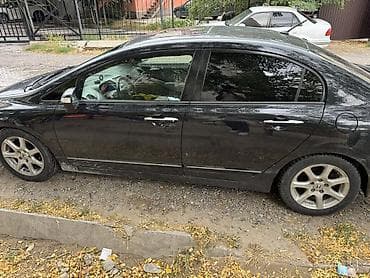 8: Honda Civic: 2008 г., 1.3 л, Вариатор, Бензин, Седан — 3