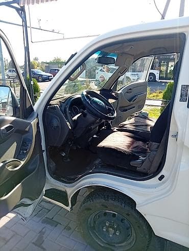Унаа: Hyundai Porter (бортовор нарашка есть - Компоновка: кабина над — 4