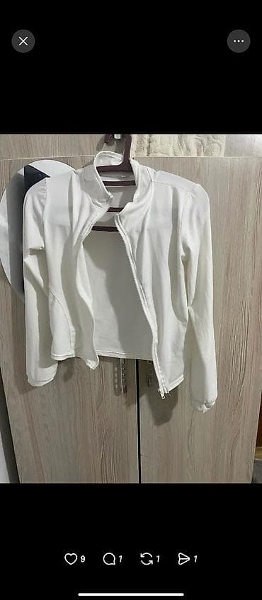 полузамок женский: Белая женская спортивная куртка/джемпер на молнии. - Прямой крой — 1