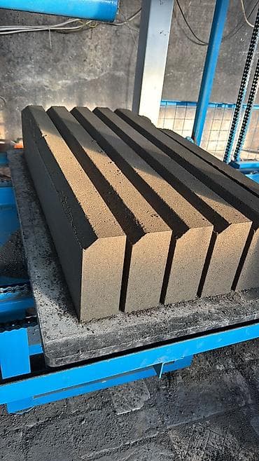 резка наклейки: Вибропрессованные бетонные бордюры, подходящие для оформления — 2