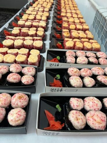 суши кейс: Сеты запечённых роллов в одноразовых лотках заказ алабыз Суши роллы — 2