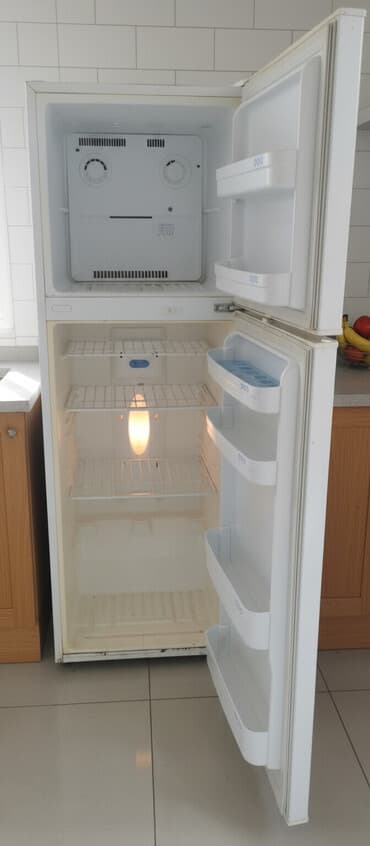 морозильники для мороженого б у: Холодильник LG с верхней морозильной камерой - Технология No Frost — 1