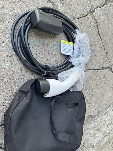 Зарядное устройство/кабель для электромобиля BYD. Характеристики: -