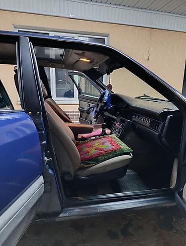 audi s5: Audi 100: 1989 г., 2.3 л, Механика, Газ, Седан — 5