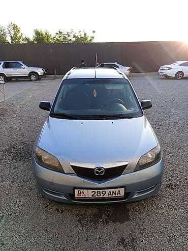 Mazda 2: 2004 г., 1.2 л, Механика, Бензин, Хэтчбэк