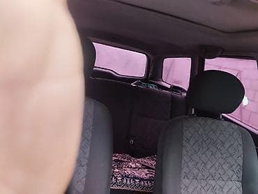 Автозапчасти: Ford Focus I — универсал, салон - Просторный салон с тканевой — 3