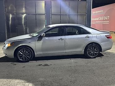 таёт: Toyota Camry: 2007 г., 2.4 л, Автомат, Бензин, Седан — 4