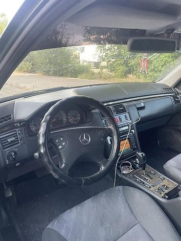 w220 салон: Mercedes-Benz E-Class: 2001 г., 3.2 л, Автомат, Бензин, Седан — 4