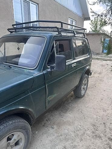 ВАЗ (ЛАДА): ВАЗ (ЛАДА) 4x4 Niva: 1998 г., 1.7 л, Кол менен иштөөчү, Бензин, Жол тандабас — 3