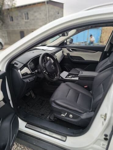 кофр на крышу автомобиля: Weltmeister EX5, 2021 г., 62000 км, Передний, В наличии — 7