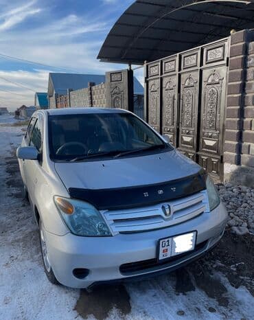 авто с японии: Toyota ist: 2002 г., 1.3 л, Автомат, Бензин, Хэтчбэк — 3