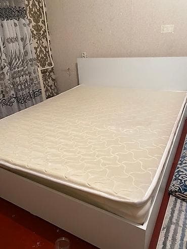 Двуспальная кровать, Б/у, Каркас без матраса, длина - 200 см at lalafo.kg Двуспальная кровать, Б/у, Каркас без матраса, длина - 200 см