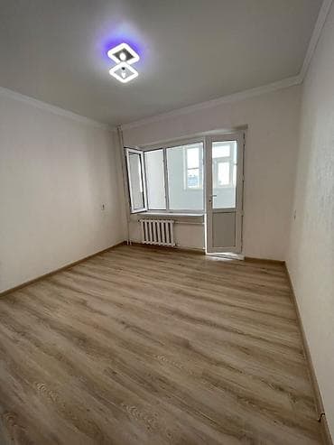 Батирлер: 2 бөлмө, 58 м², Зайнабетдинов мкр., 105-серия, 4 кабат, Жаңы ремонт — 1
