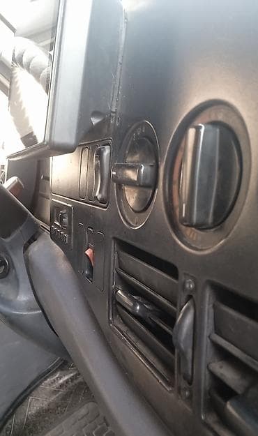 скутер электрон: Жеңил жүк ташуучу унаа, Mercedes-Benz, Стандарт, 3 т, Колдонулган — 4