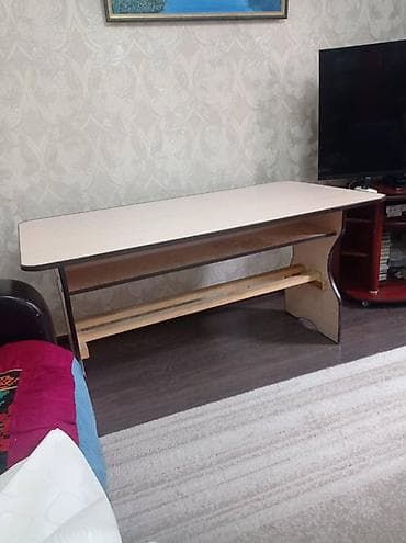 деский стол: Стол из ЛДСП - Просторная прямоугольная столешница со сглаженными — 3