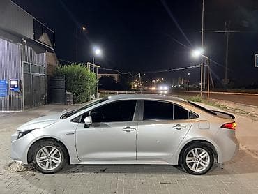 Toyota Levin: 2020 г., 1.8 л, Вариатор, Гибрид, Седан — 5