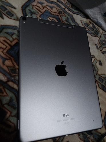 компю: Планшет, Apple, память 64 ГБ, 10" - 11", 5G, Б/у, Классический цвет - Серый — 1