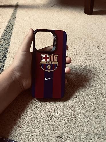 eagles game: Чехол для 15 про с футбольной символикой FCB (Барселона) — 3
