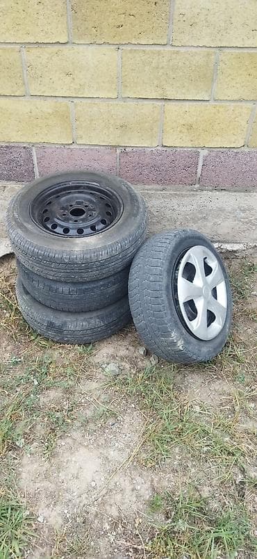 Транспорт: Срочно продаю Комплект автомобильных колес и шин. 2 зимние 2 летние — 1