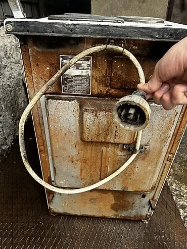 Кухонные плиты и варочные поверхности: Электрическая, Механическое, Напольная, Б/у, Полная оплата — 4