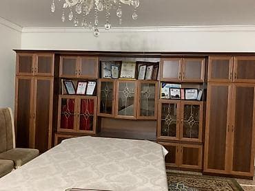 стенка гарнитуры: Стенка-шкаф, Тип стенки-шкафа: Другой тип шкафа-стенки, Для зала, Особенности: Для хранения посуды — 2