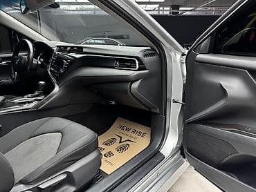 Toyota: Toyota Camry: 2018 г., 2.5 л, Автомат, Бензин, Седан — 10