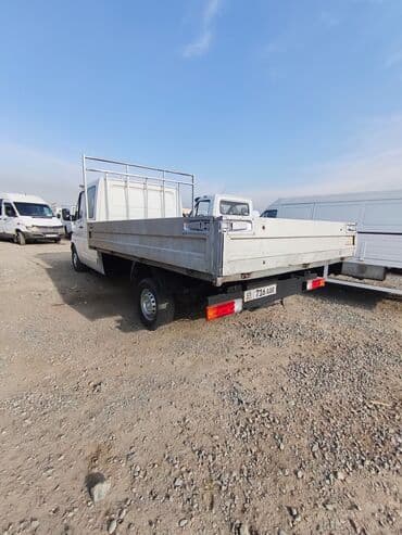 не переключает: Легкий грузовик, Mercedes-Benz, Дубль, 2 т, Б/у — 10