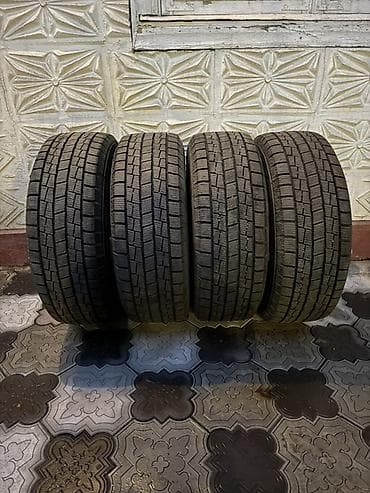 Комплект колес Toyota на легкосплавных дисках - Диски: оригинальные — 5