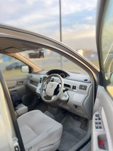 tayota runx: Toyota Raum: 2004 г., 1.5 л, Автомат, Бензин, Вэн/Минивэн — 7