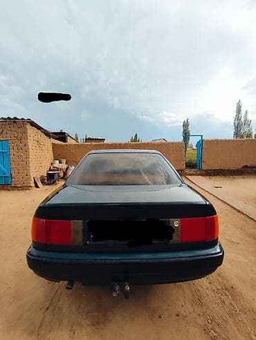100: Audi 100: 1991 г., 2 л, Механика, Бензин, Седан — 3