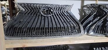 leksus: Решетка радиатора Lexus 2019 г., Б/у, Оригинал — 1