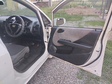 honda civic 1: Honda Fit: 2005 г., 1.3 л, Вариатор, Бензин, Хэтчбэк — 6