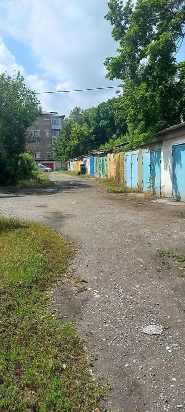 Гараж в гаражном кооперативе, г Кант 1й мкр - Кирпичный бокс с at lalafo.kg Гараж в гаражном кооперативе, г Кант 1й мкр - Кирпичный бокс с
