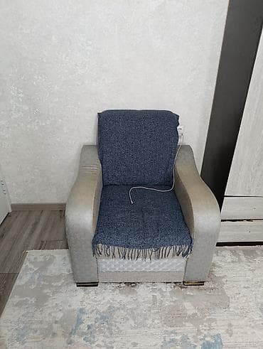 диван раскладной двуспальный бишкек: Комплект мягкой мебели, Б/у, Самовывоз, цвет - Серый — 3