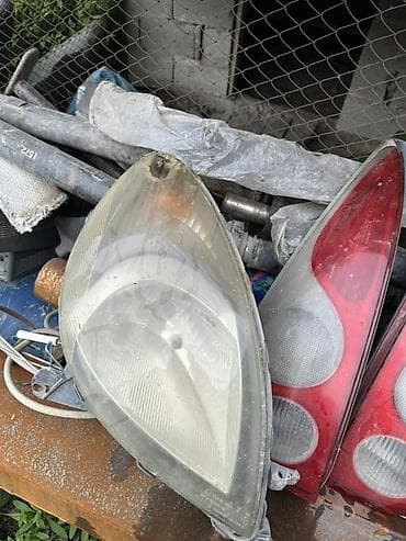 Комплект автомобильной оптики для Тойота Функарго - Пара задних