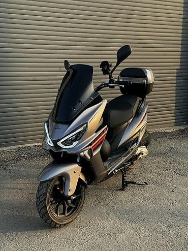Макси-скутер 150 куб. см, Бензин at lalafo.kg Макси-скутер 150 куб. см, Бензин
