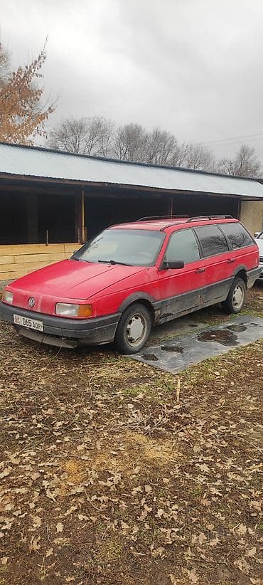 Volkswagen Passat: 1989 г., 1.8 л, Механика, Бензин