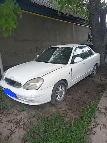 разбитые авто: Daewoo Nubira: 1999 г., 1.6 л, Механика, Бензин, Седан — 10