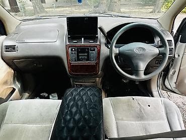 козерог на одиссей: Toyota Gaia: 2002 г., 2 л, Автомат, Бензин, Минивэн — 4