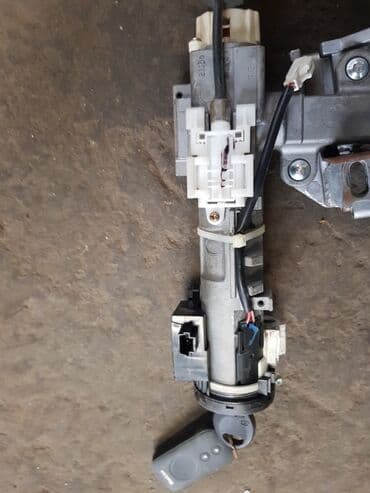 обмен машин ключ на ключ: Nissan X Terra замок зажигания, Ниссан Икстерра 2005 по 2014 год — 2