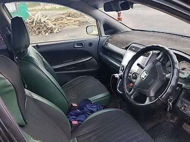 авто пылесос: Honda Stream: 2002 г., 2 л, Автомат, Газ, Минивэн — 3