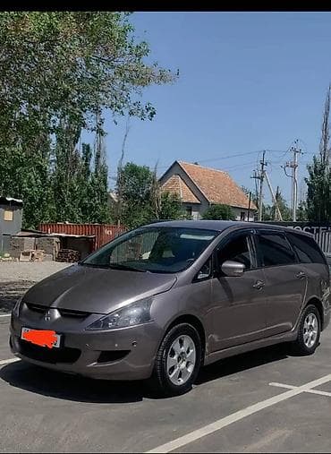 colf 2: Mitsubishi Grandis: 2004 г., 2.4 л, Автомат, Бензин, Минивэн — 1