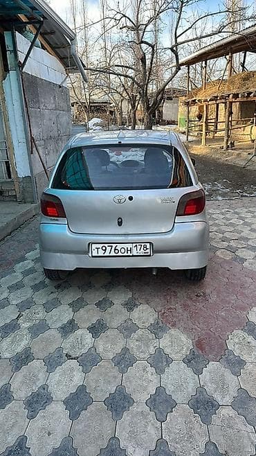 Toyota Yaris: 1999 г., 1 л, Механика, Бензин, Хэтчбэк