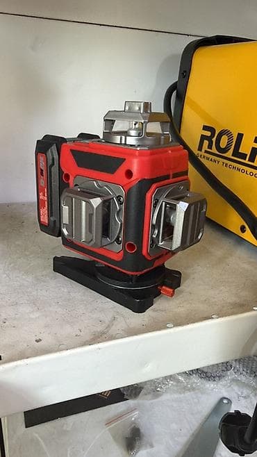 лазерный уревен: Лазерный уровень 3D/360° - Три плоскости 360° (горизонтальная + две — 1