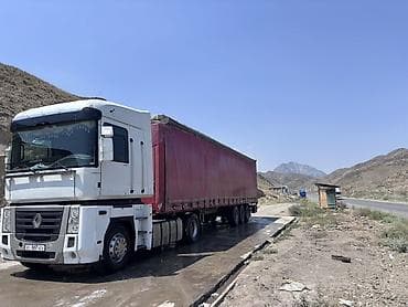 Тягач, Renault, 2010 г., Тентованный — 4